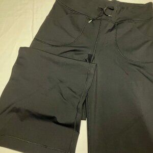 Lululemon yoga pants